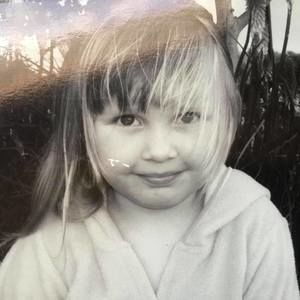 Meet your Posher, Anissa